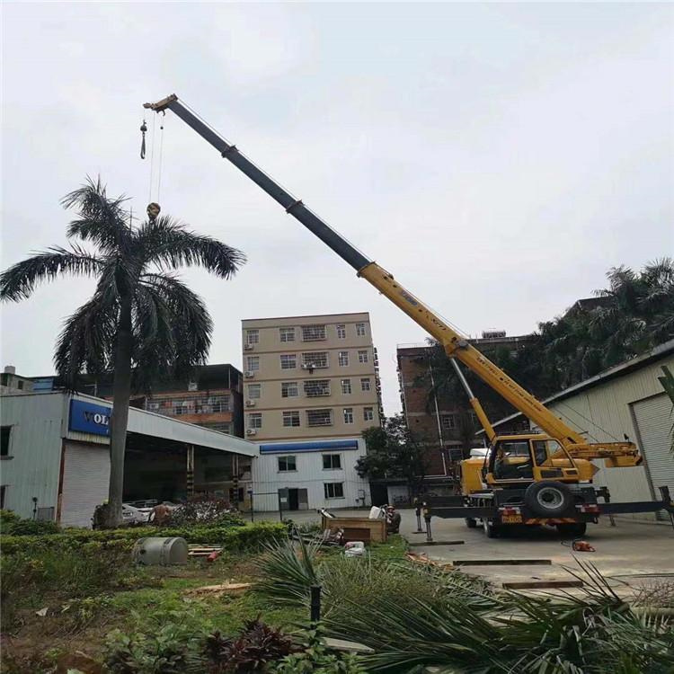 邹平12吨吊车出租一天的收费标准是什么