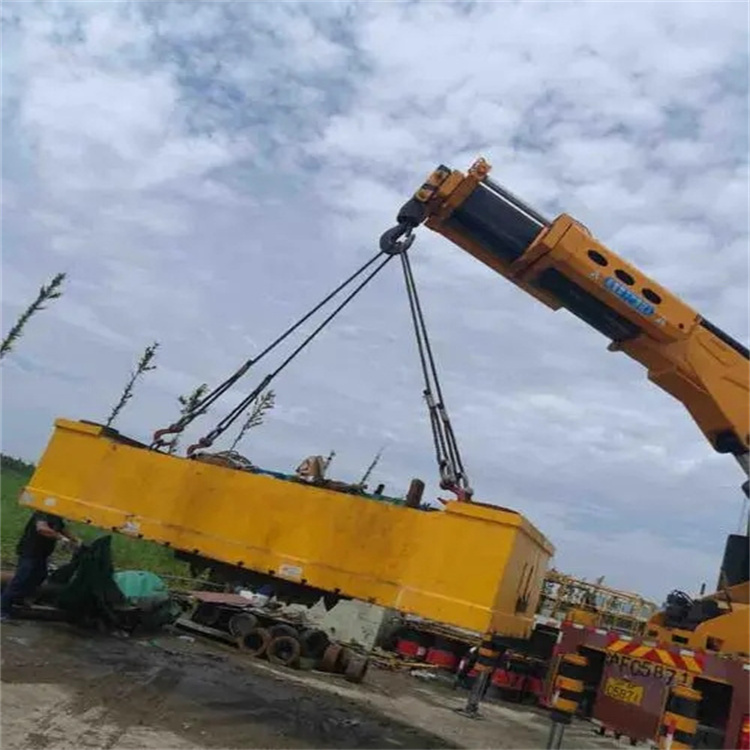 邹平随车吊吊集装箱怎么吊